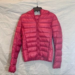 Uniqlo Ultra Light Down with hood